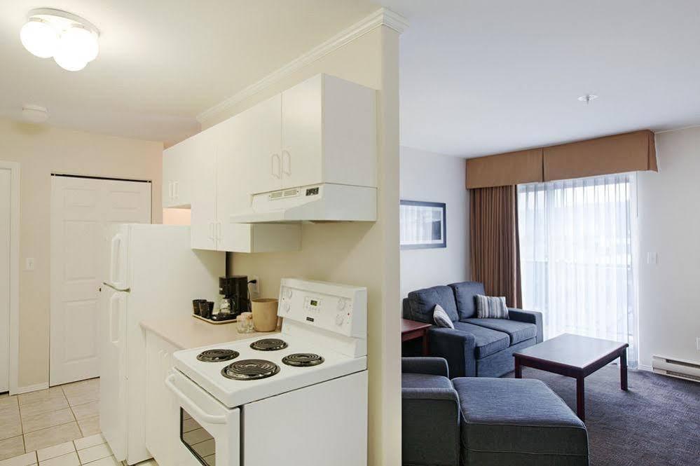 Sandman Hotel & Suites Williams Lake Bagian luar foto