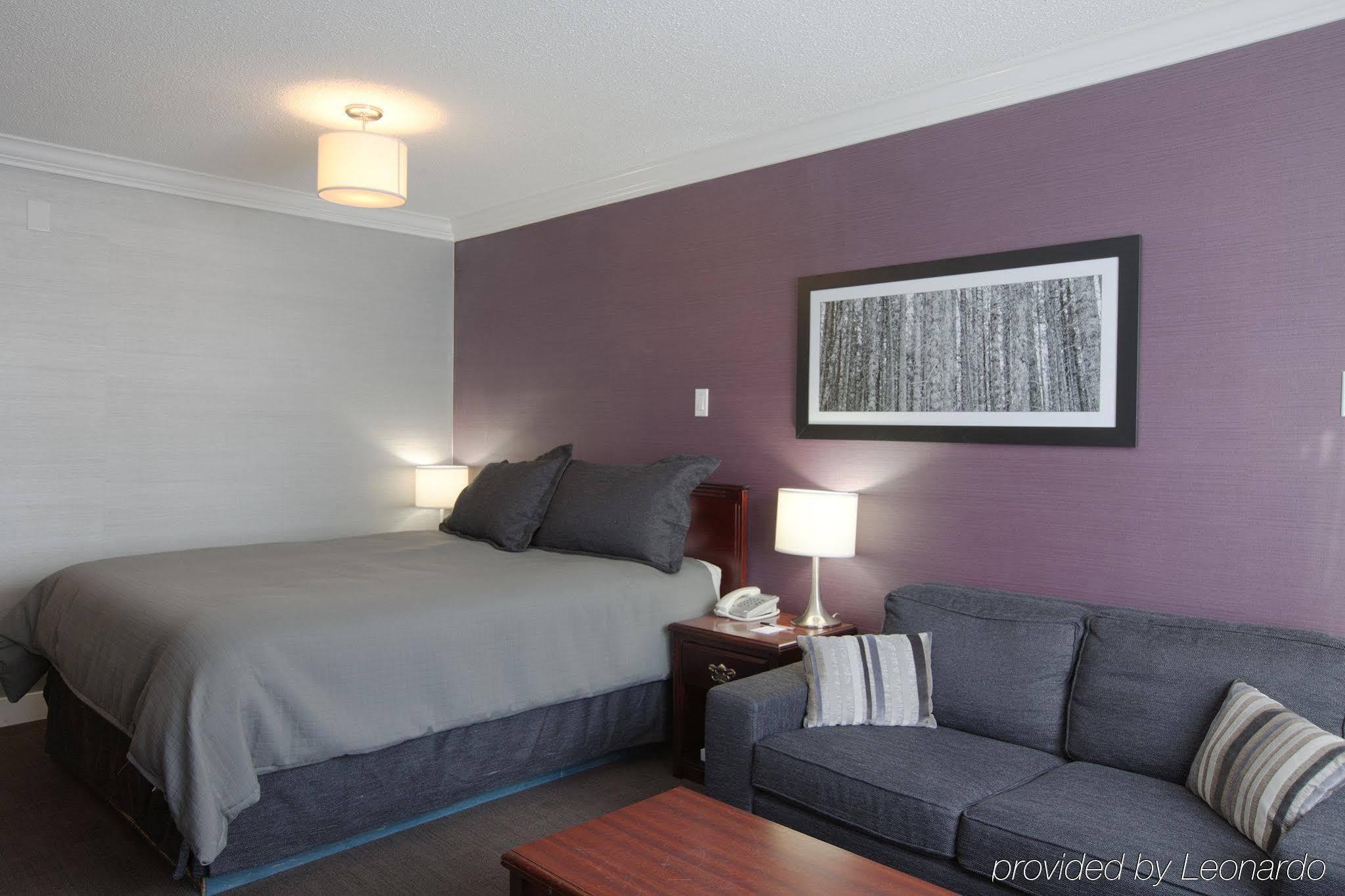 Sandman Hotel & Suites Williams Lake Bagian luar foto